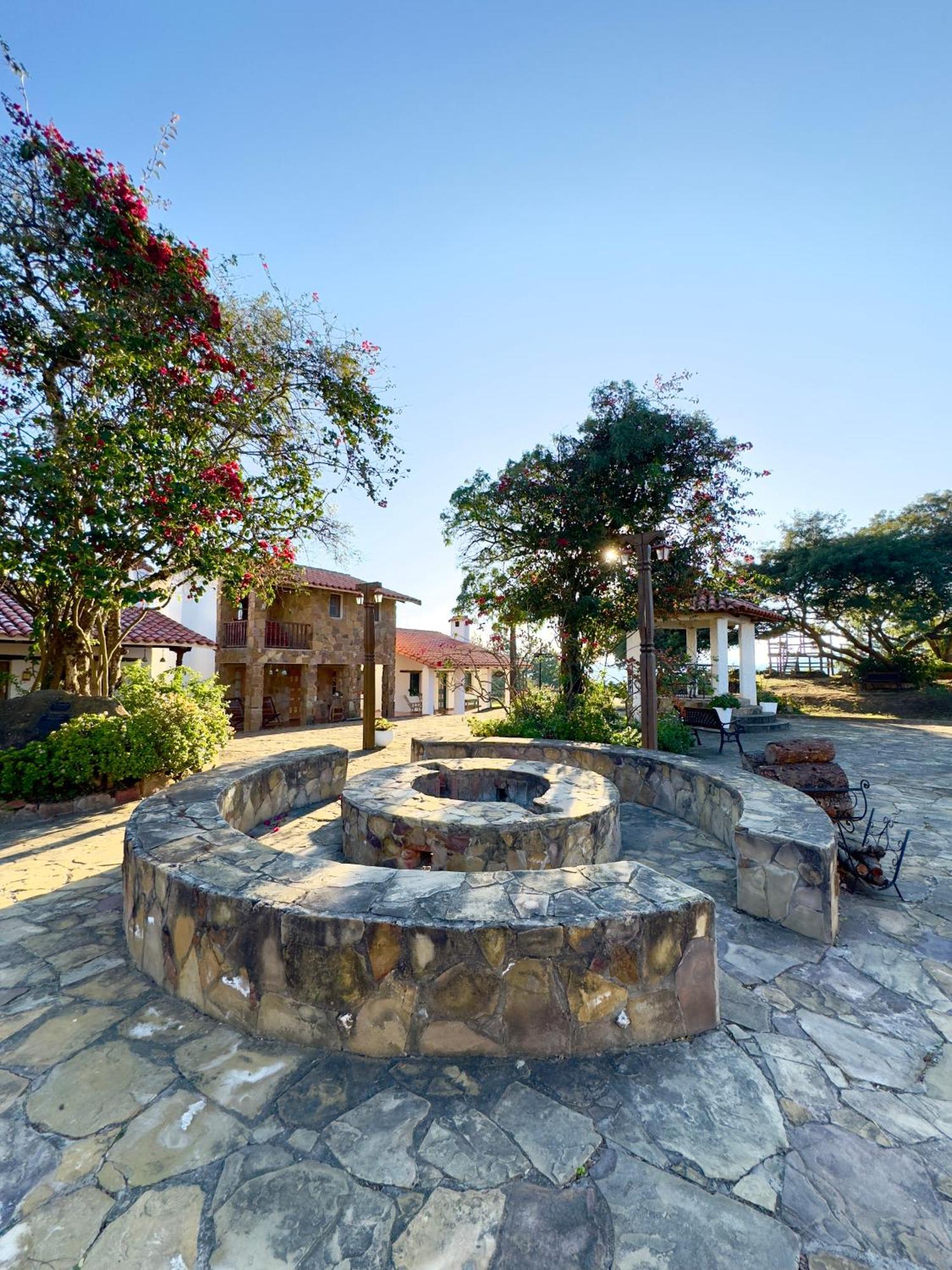 El Pueblito Hotel Boutique Samaipata Kültér fotó